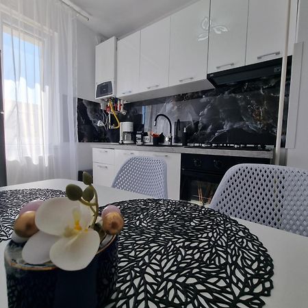Apartament Central Pe Pietonala Nr2 Hunedoara Exterior foto