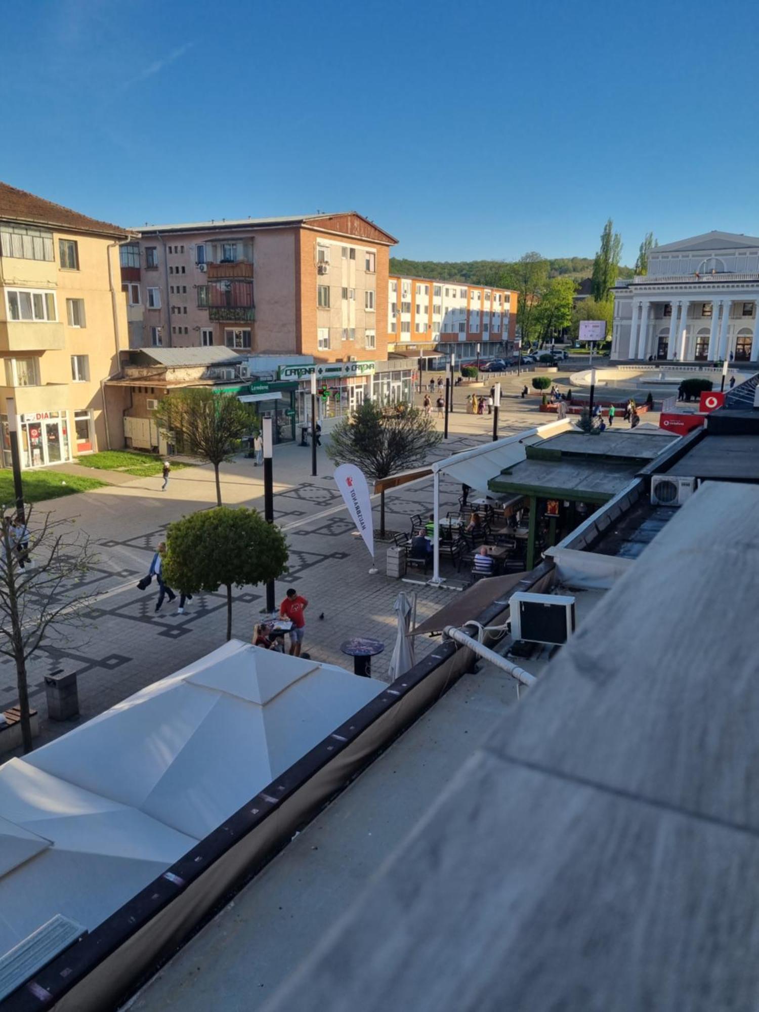 Apartament Central Pe Pietonala Nr2 Hunedoara Exterior foto