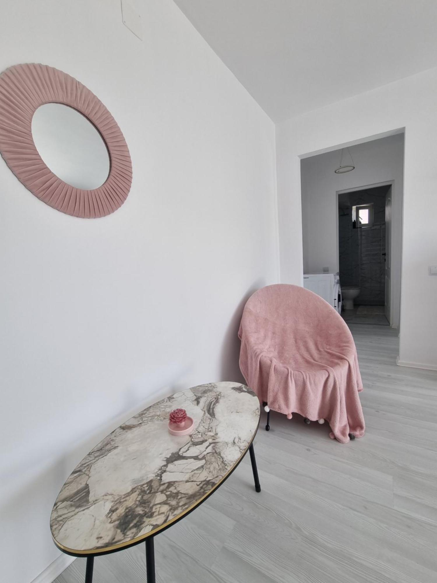 Apartament Central Pe Pietonala Nr2 Hunedoara Exterior foto